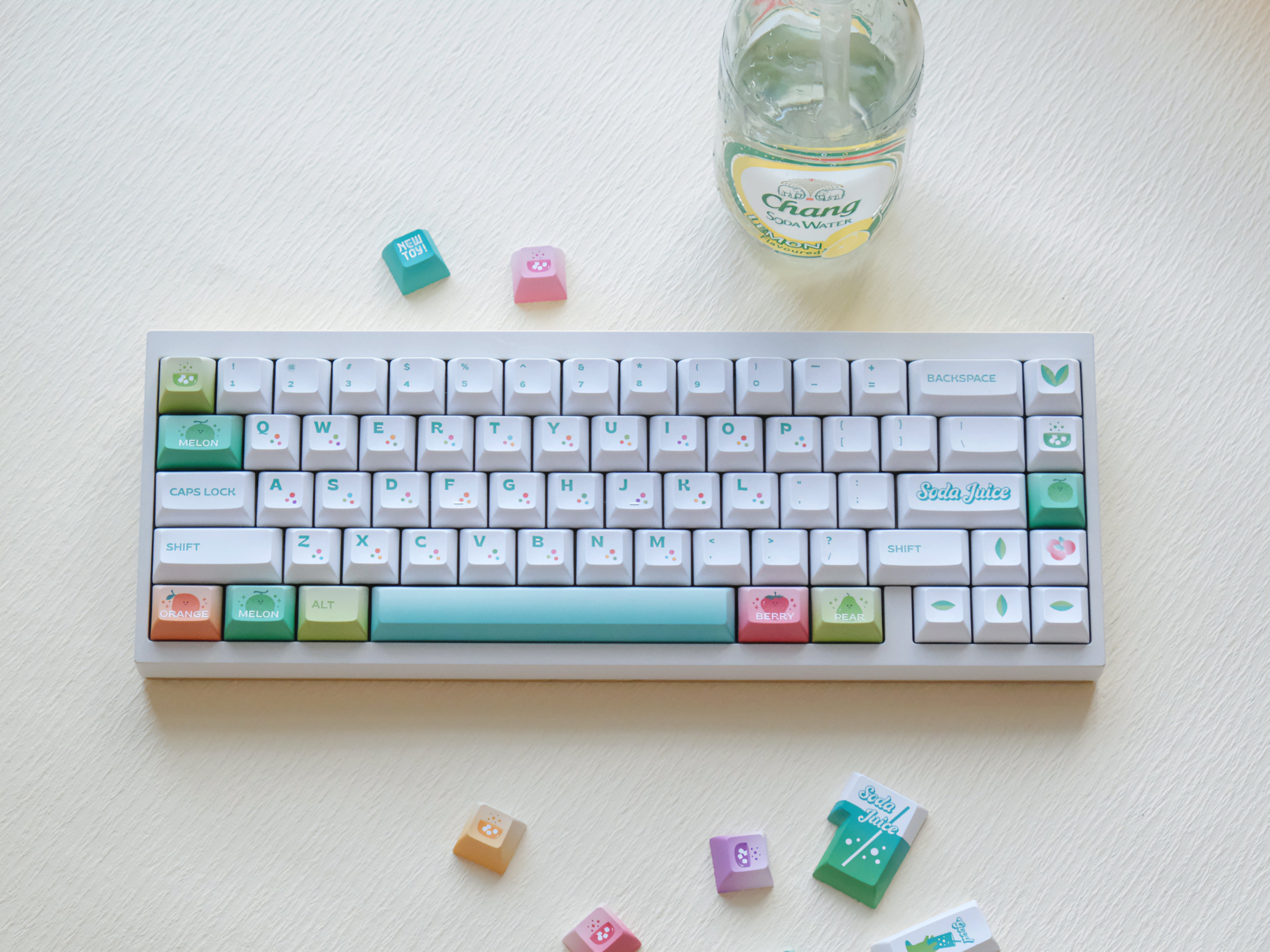 WUkds Soda Juice Keycap