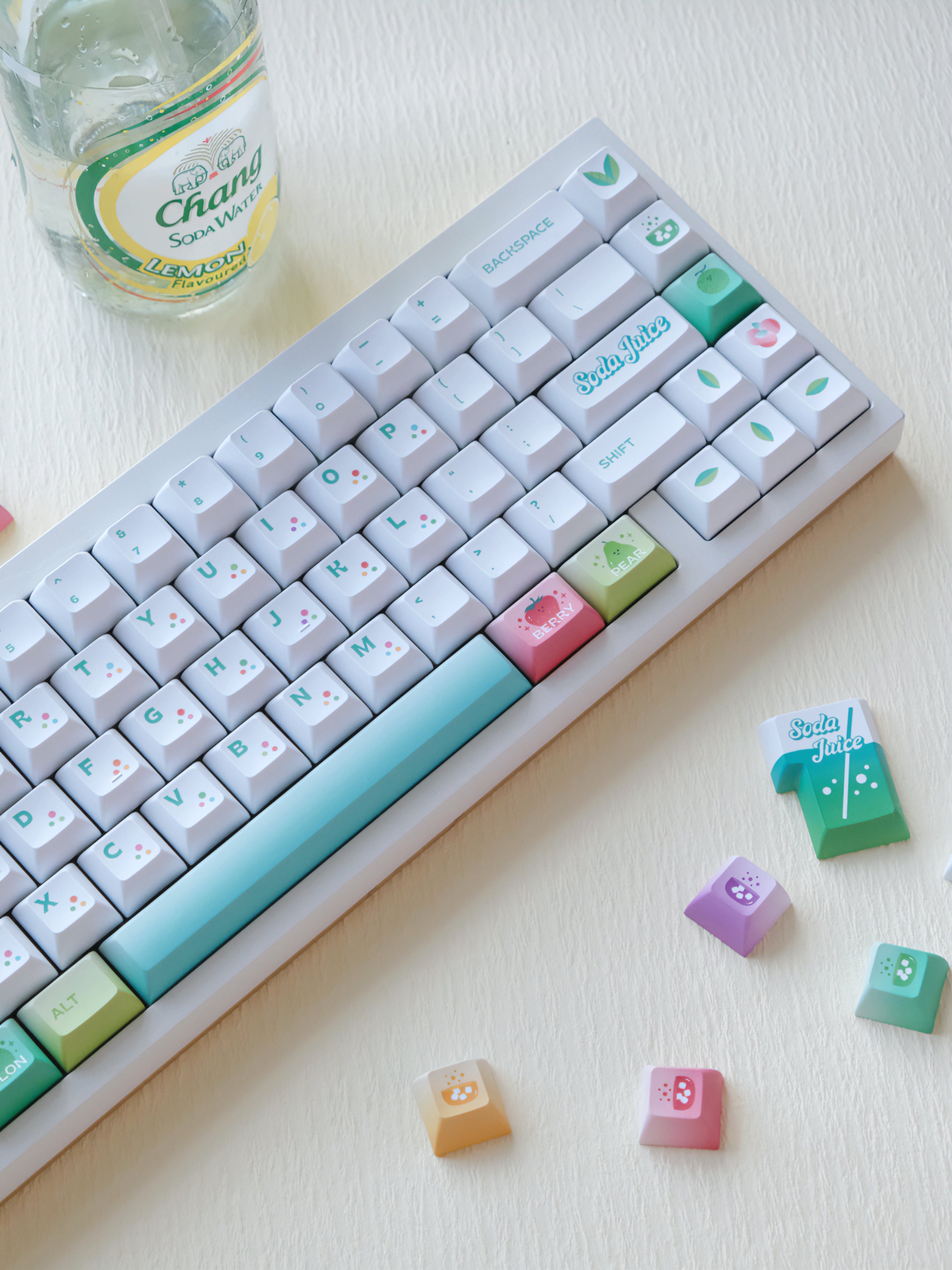 WUkds Soda Juice Keycap