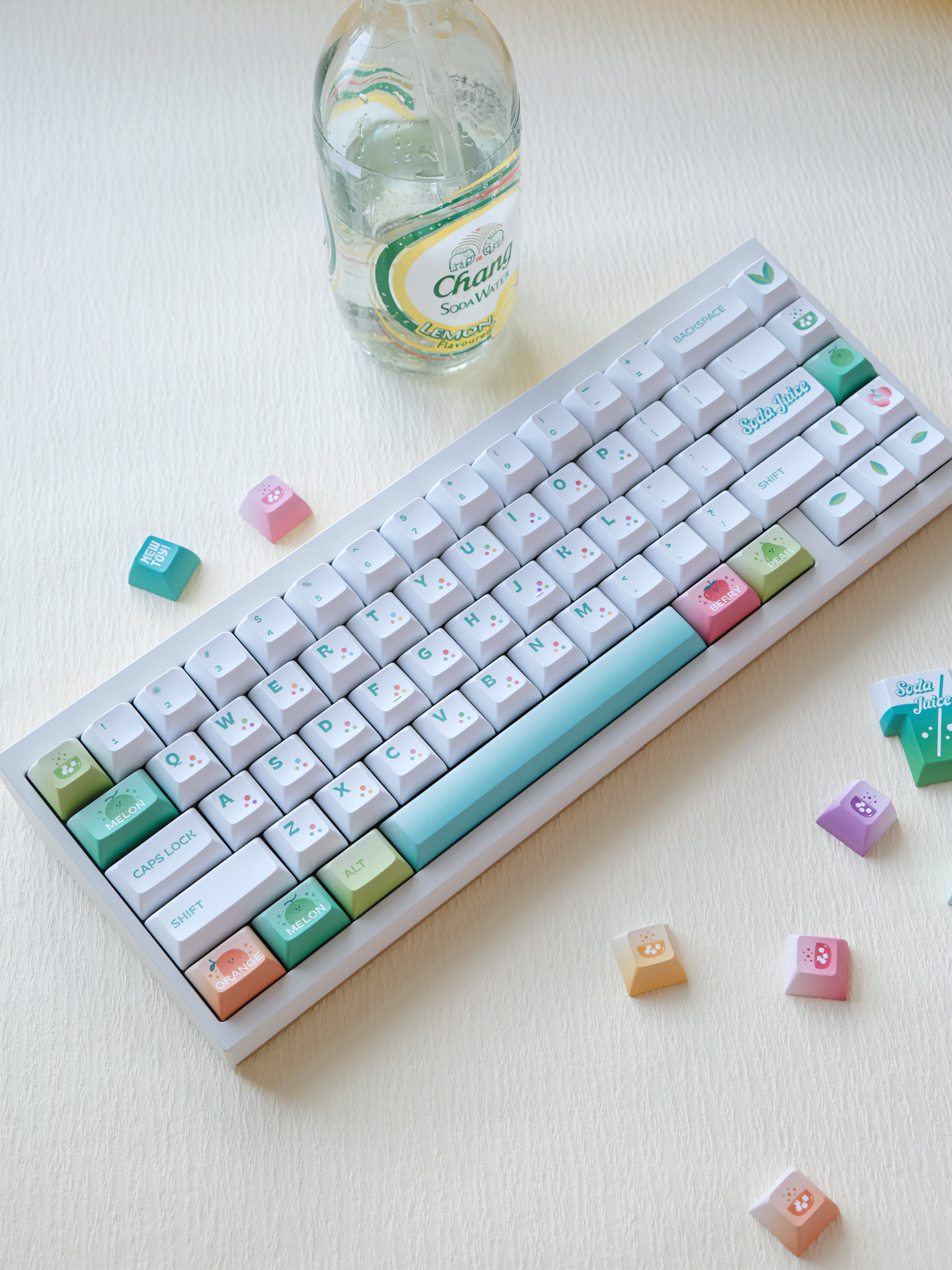 WUkds Soda Juice Keycap